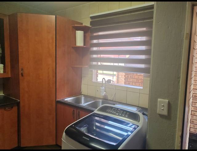 2 BEDROOM TOWNHOUSE TO LET IN DALPARK EXT 11